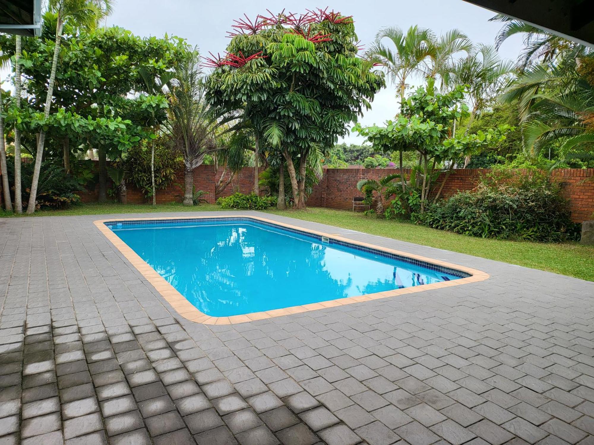 ריצ'רדס ביי Emangunini Guest House מראה חיצוני תמונה