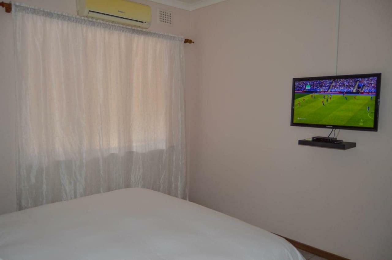 ריצ'רדס ביי Emangunini Guest House מראה חיצוני תמונה