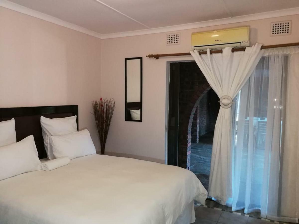 ריצ'רדס ביי Emangunini Guest House מראה חיצוני תמונה