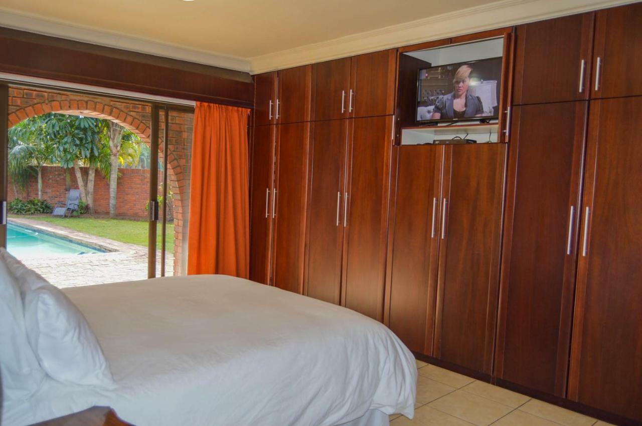 ריצ'רדס ביי Emangunini Guest House מראה חיצוני תמונה
