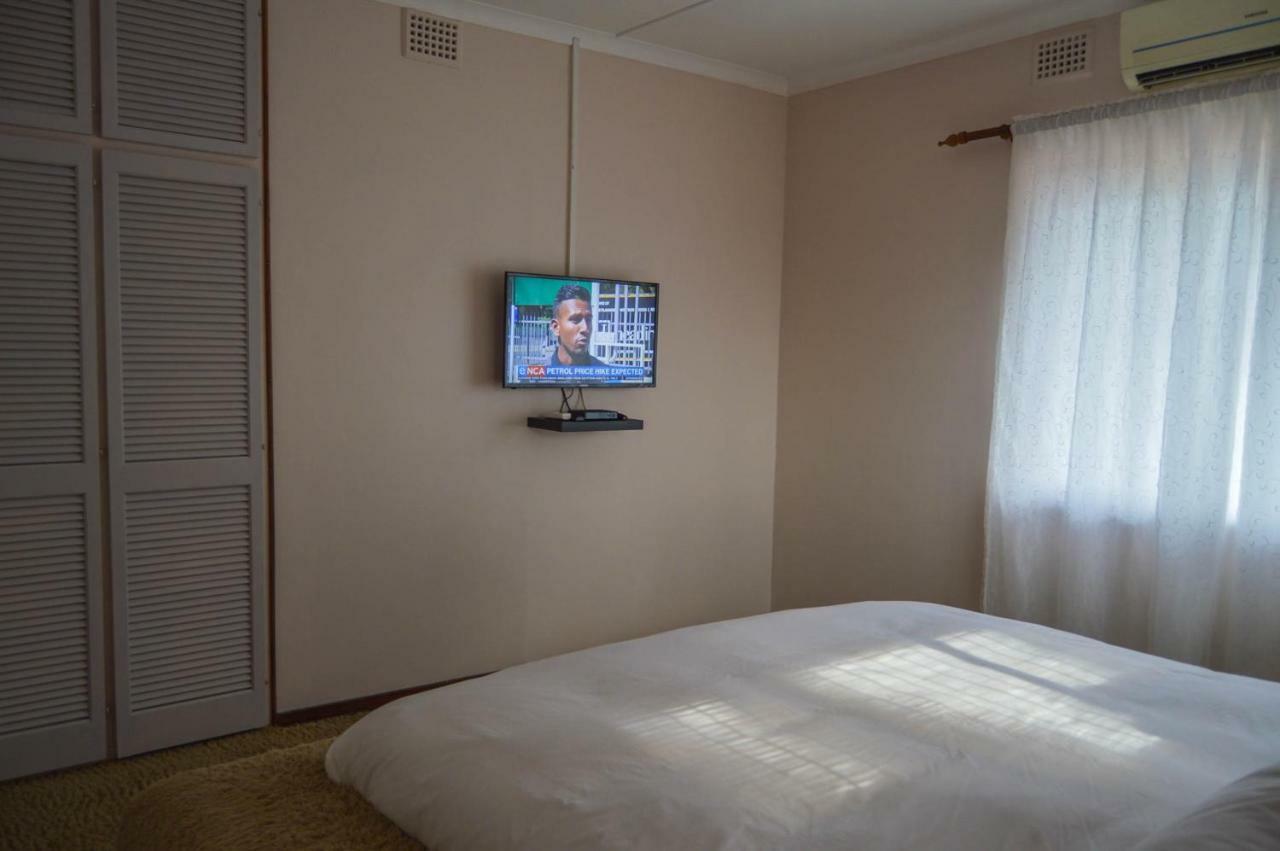 ריצ'רדס ביי Emangunini Guest House מראה חיצוני תמונה
