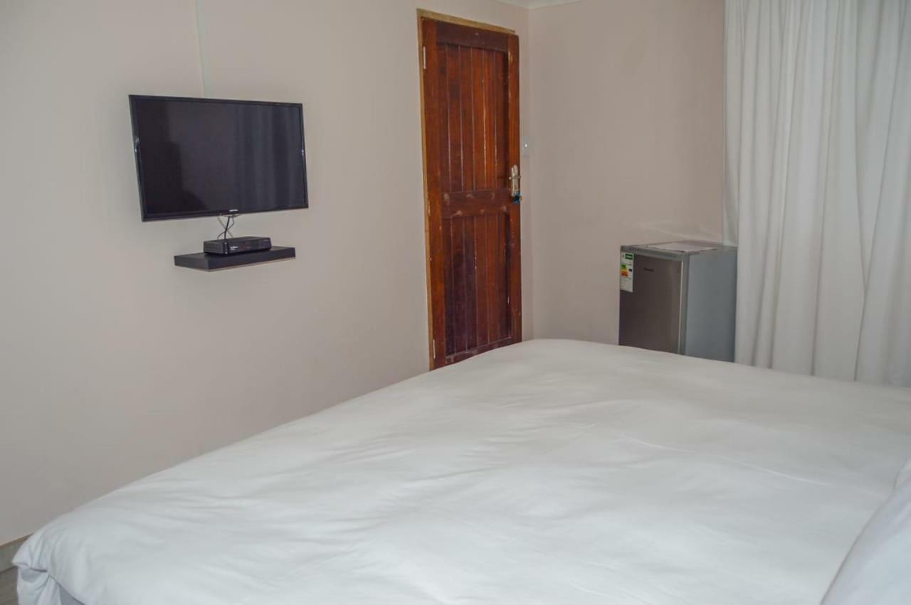 ריצ'רדס ביי Emangunini Guest House מראה חיצוני תמונה
