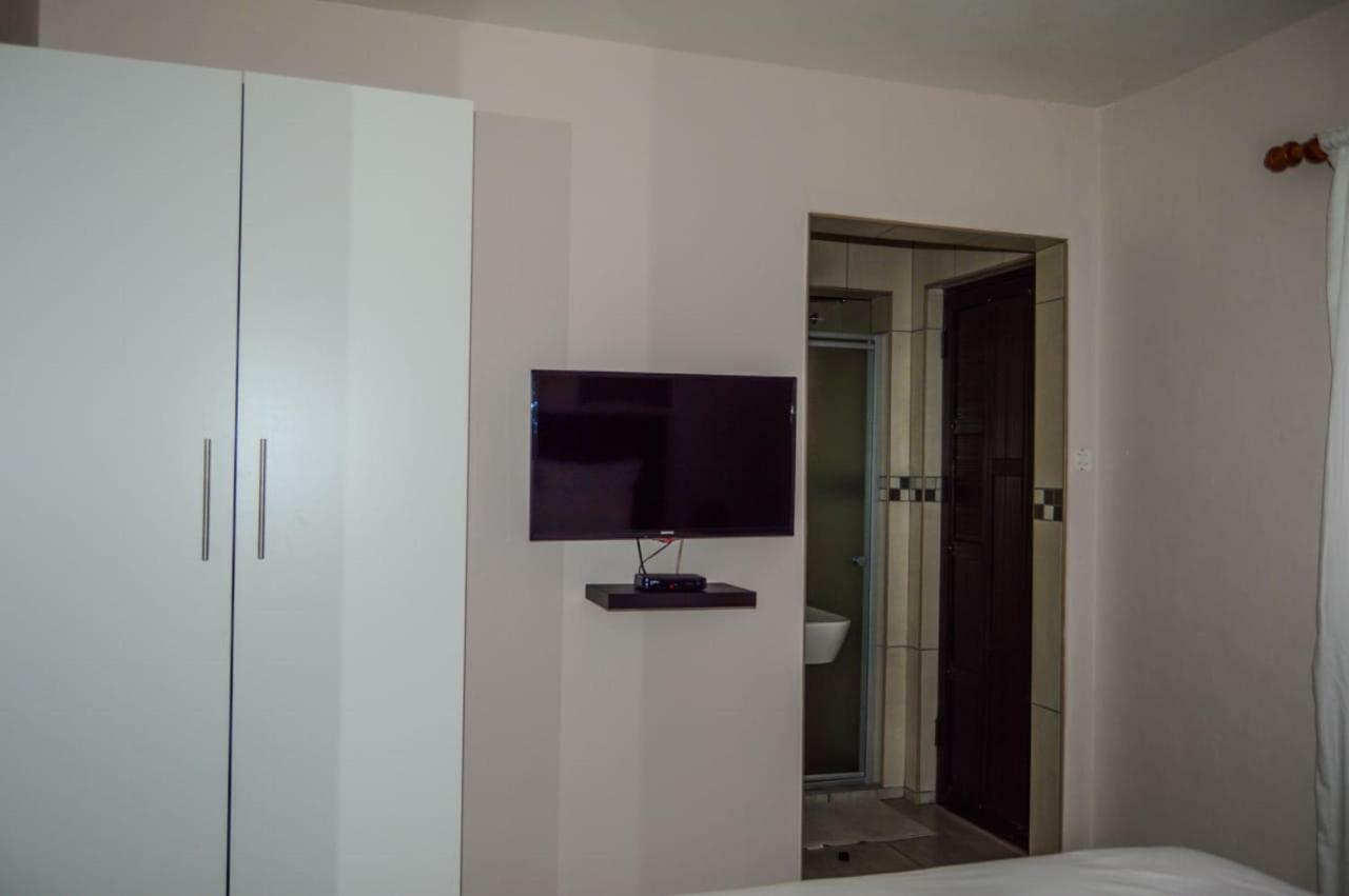 ריצ'רדס ביי Emangunini Guest House מראה חיצוני תמונה