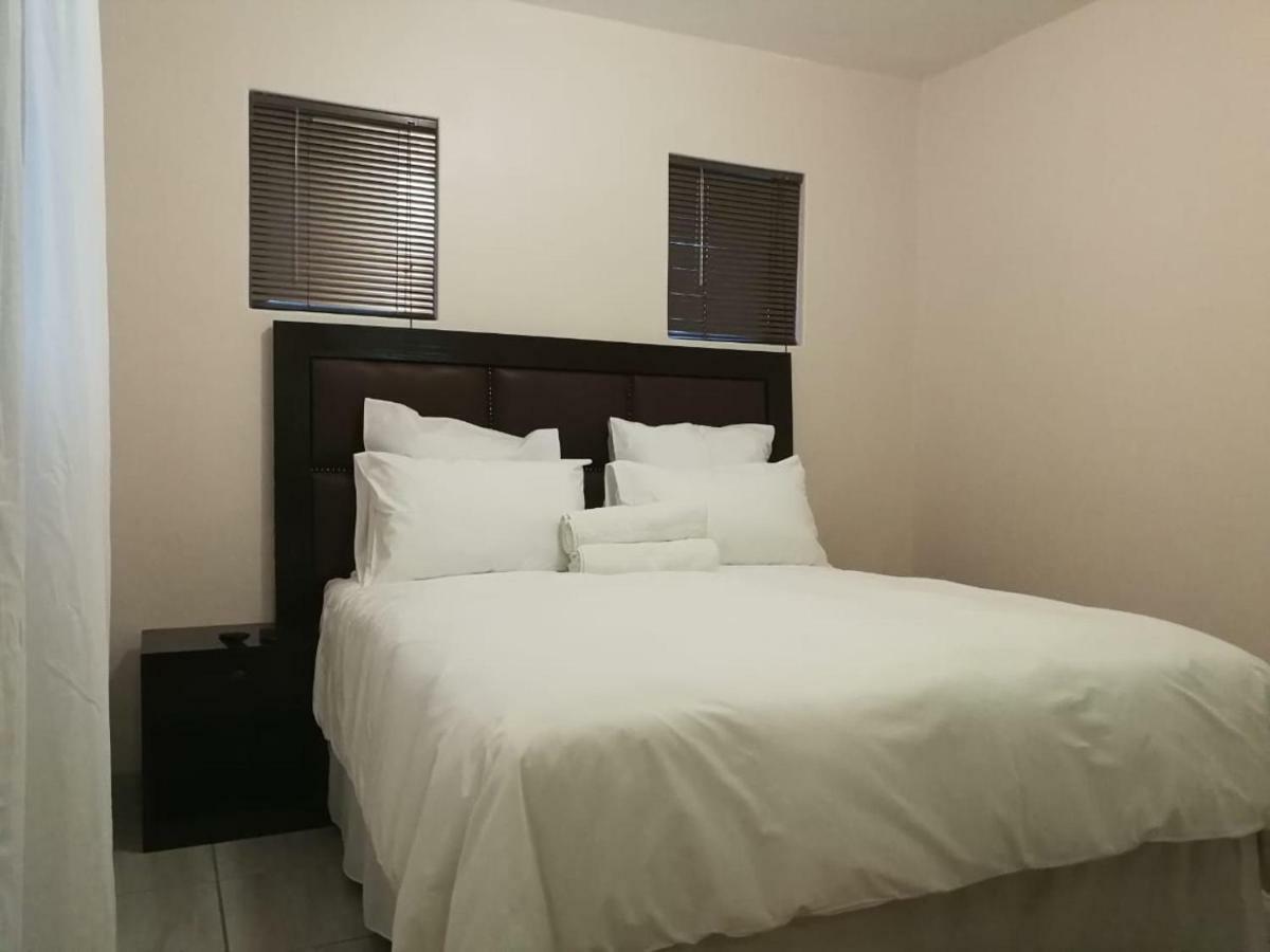 ריצ'רדס ביי Emangunini Guest House מראה חיצוני תמונה