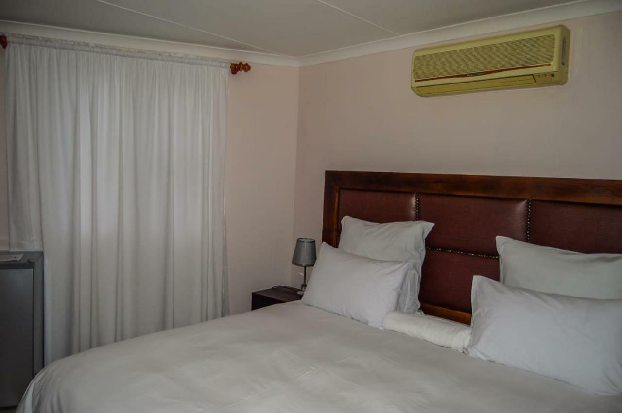 ריצ'רדס ביי Emangunini Guest House מראה חיצוני תמונה