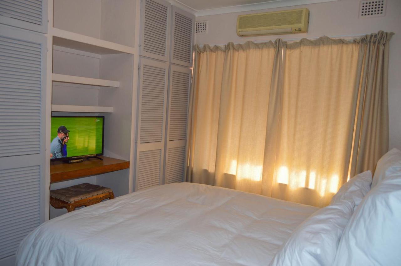 ריצ'רדס ביי Emangunini Guest House מראה חיצוני תמונה